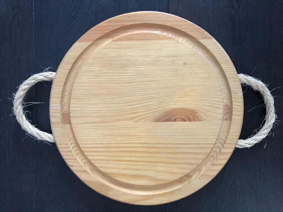 Продавам чисто нови дървен поднос и подложки за чай и за маса