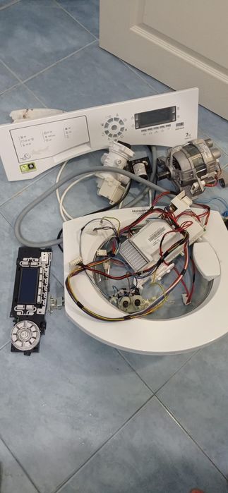 Резервни части за пералня Ariston Hot Point