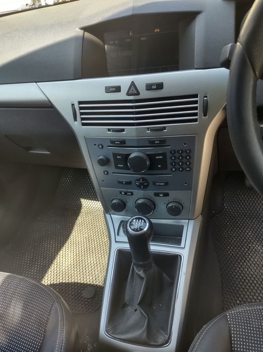 Opel Astra на части