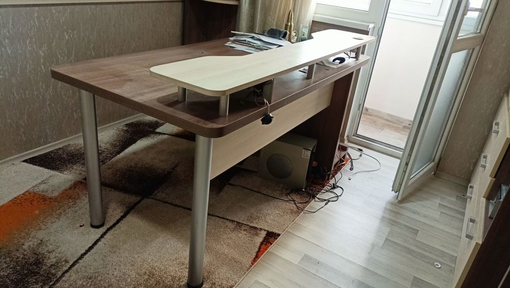 Бюро за офис или дом