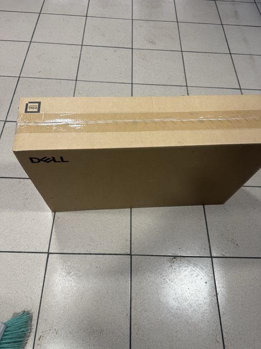 Vand all in one dell pro 24 aio core 5 ultra 16gb ddr5 ssd 512gb 24inc