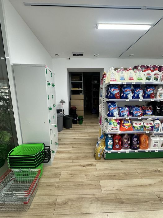 Продается готовый магазин.
