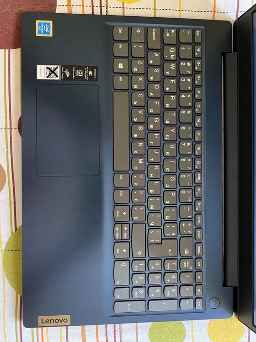 LENOVO UltraSlim IdeaPad 3