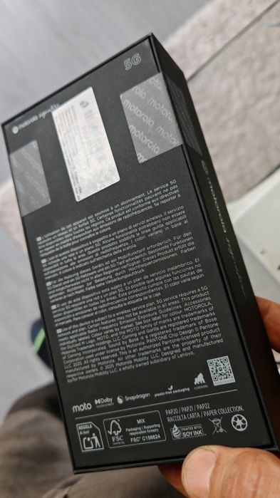 Продавам Motorola Signature 5G