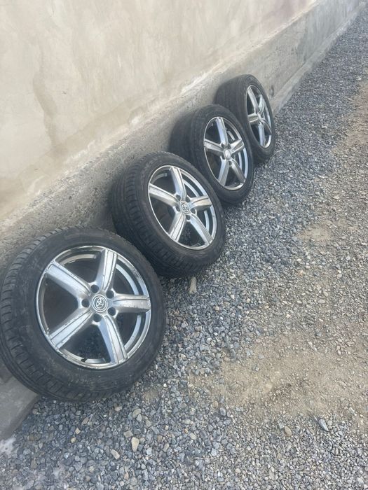 17 размер дискы, камерымен.