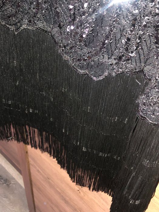 Rochie ocazie scurta neagra franjuri si paiete