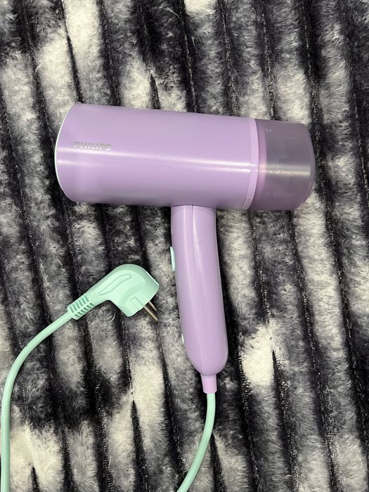Вертикална парна ютия Philips