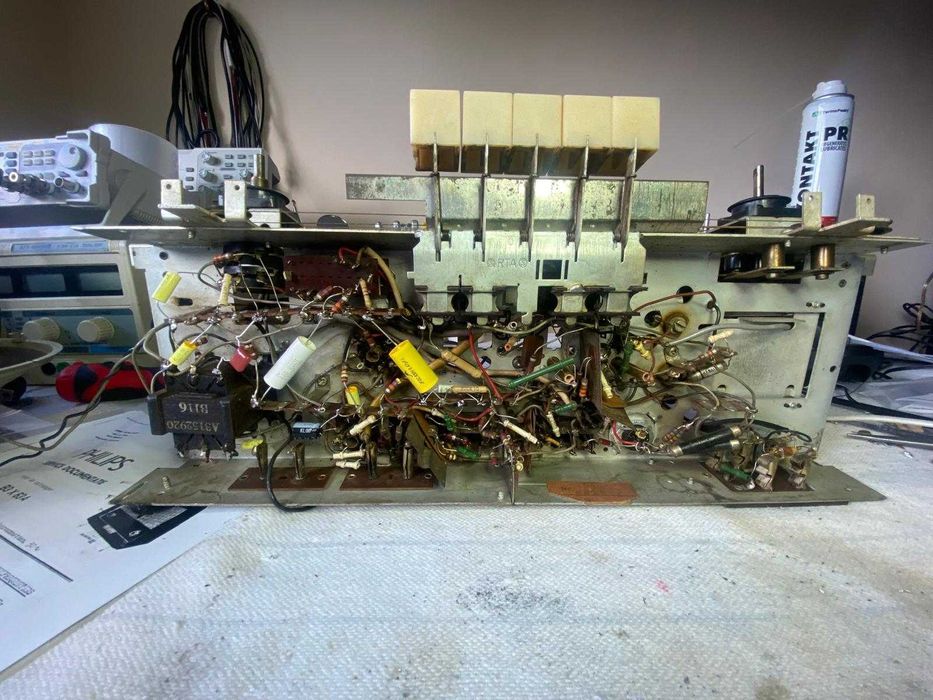 Radio Philips B3X63A lămpi 1956