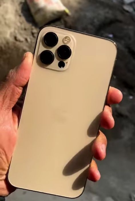 Iphone 12 pro gold sotiladi xolati yaxahi