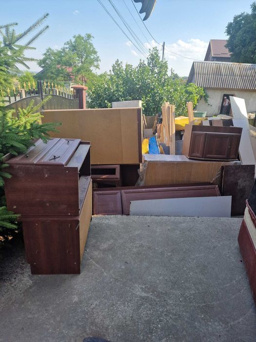 Curatenie apartamente ,curatenie garaje ,ridicam moloz si gunoi