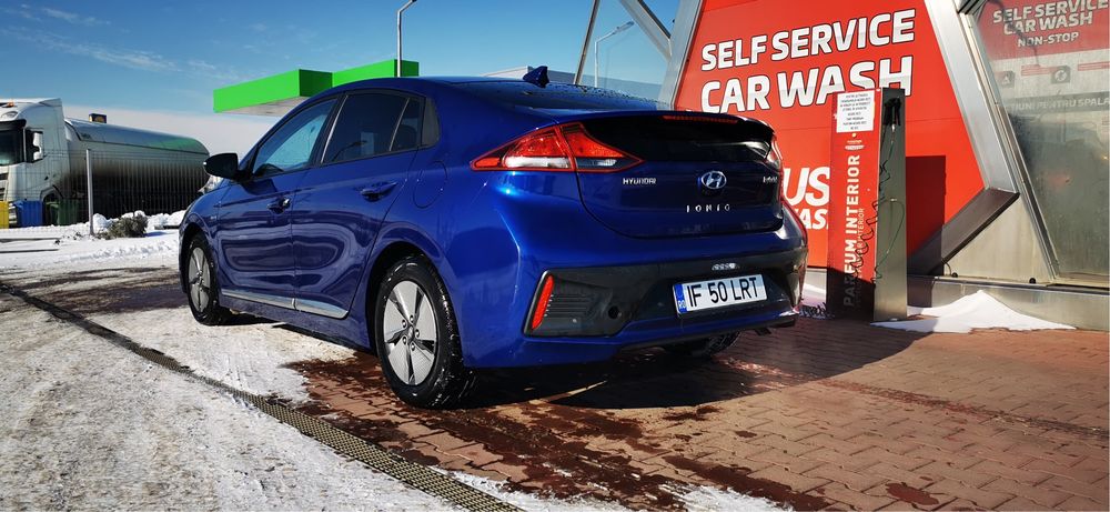 Hyundai Ioniq Hybrid 2020