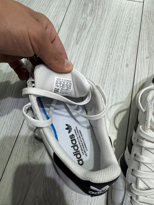 Adidas superstar 40 2/3