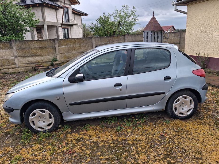 Vand peugeot 2003 stare functionare buna