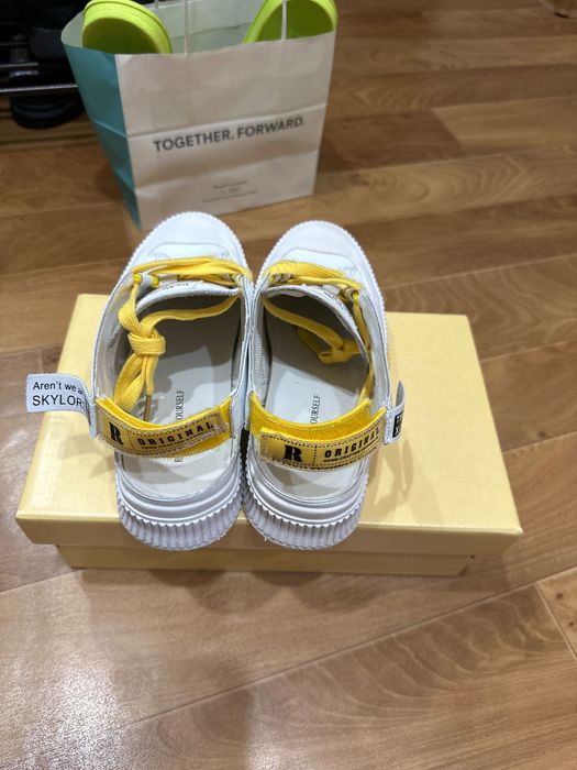 Продам кеды из натуральной кожи