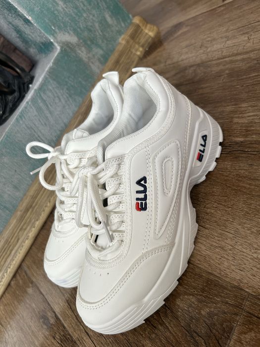Vand adidasi  FILA