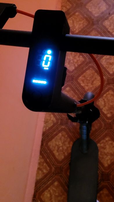 Vând trotinetă electrică Xiaomi Electric Scooter 4 Pro (2nd Gen)T4p400