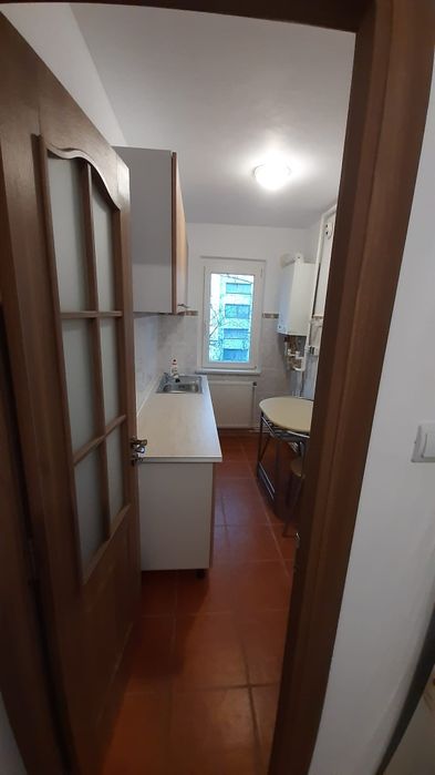 Închiriez apartament