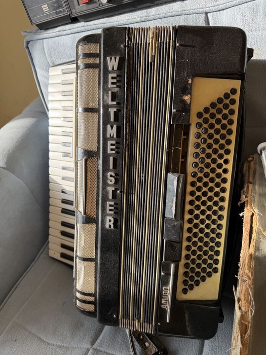 Немски акордеон Weltmeister Amigo