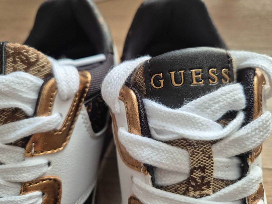 Кожени маратонки Guess 38 номер