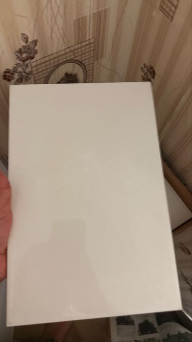 Кафель 20*30 см белый новый