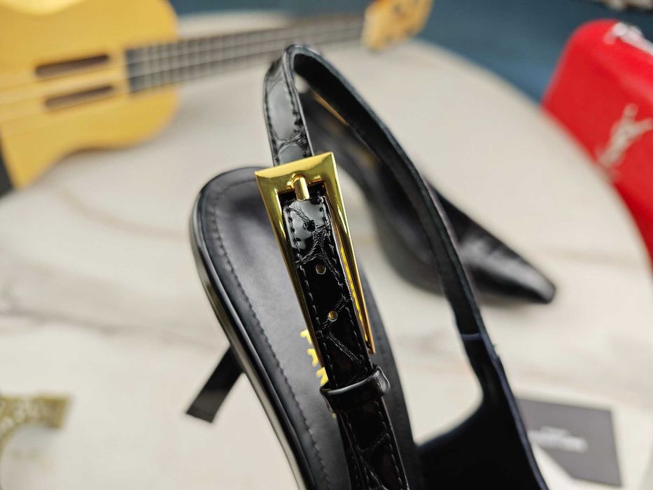 YSL tocuri înalte, sandali