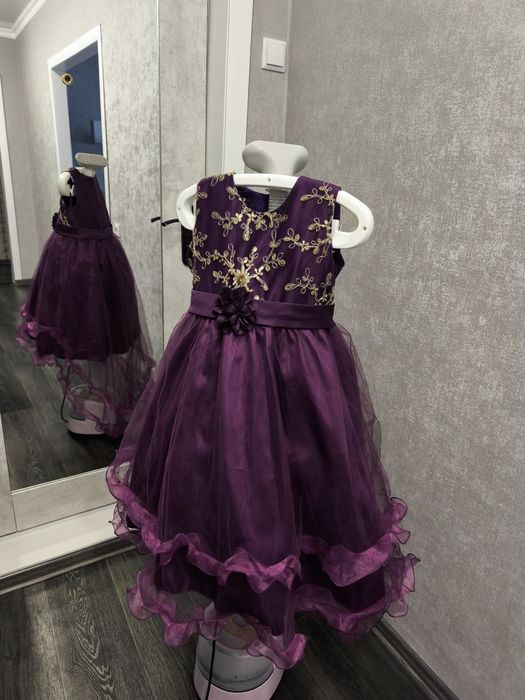 Продам платье на девочку