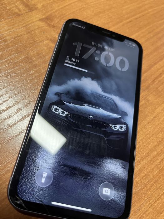 Продам iPhone 11