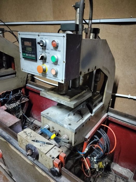 Продам станки для пластиковых окон