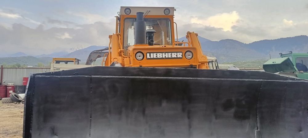 Бульдозер liebherf Pr751