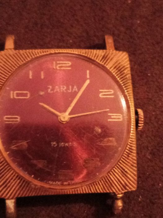 Руски механичен часовник "Заря"