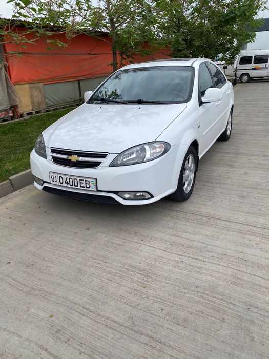 Chevrolet Lacetti (Gentra) WHITE 2021