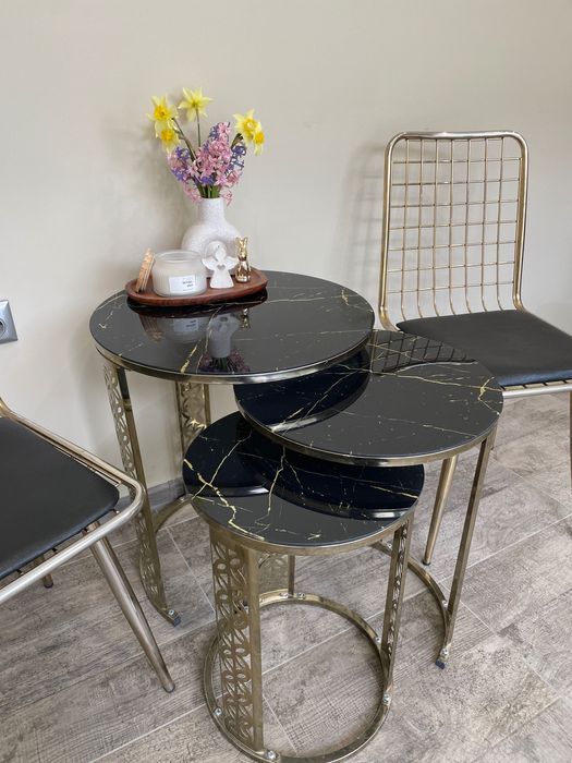 Комплект маси със столове