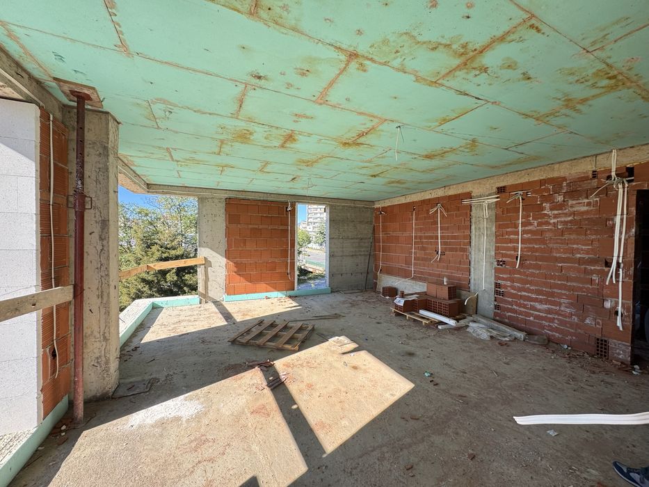 Продава се  в Казанлък -  кв.м за 0 €/ - Снимка #1