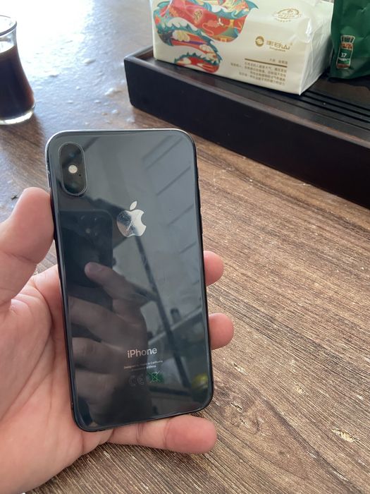 Iphone X sotilad