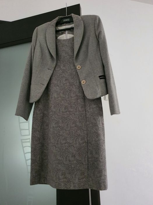 Costum cu rochiță