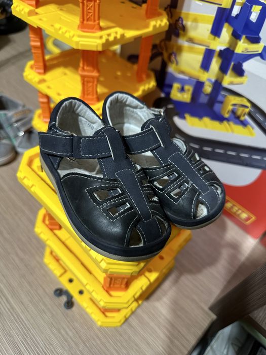 Детская обувь на мальчика