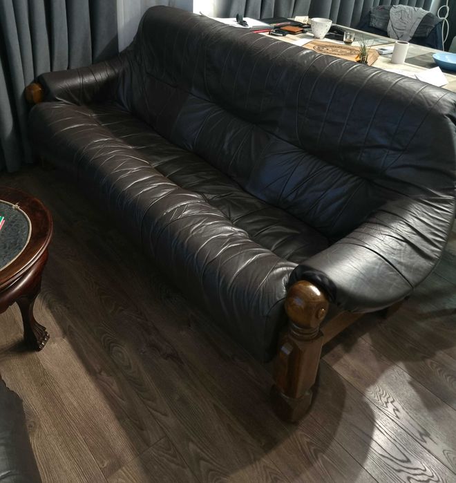 Диван естественна кожа