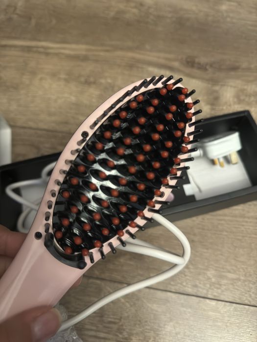 Расчёска-выпрямитель