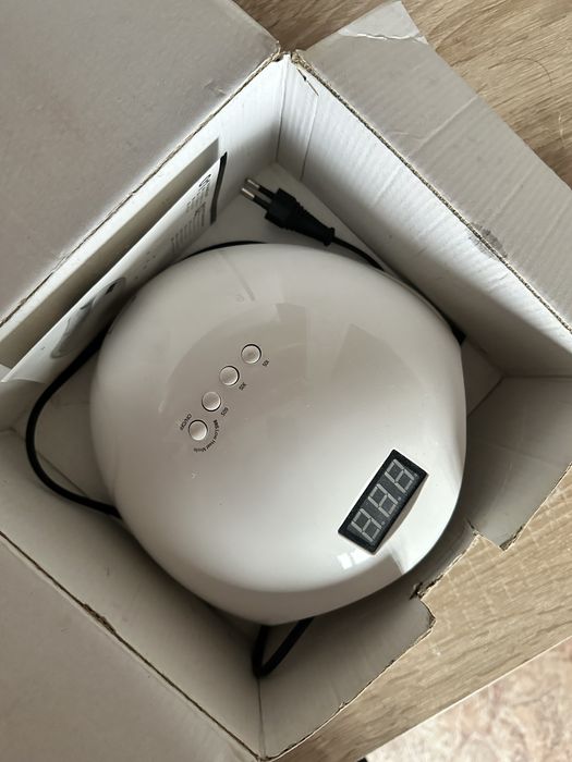 Лампа для маникюра