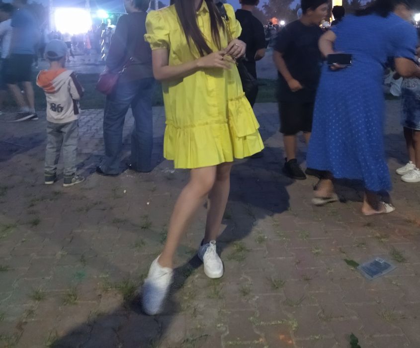 Вечерние платья по 6000