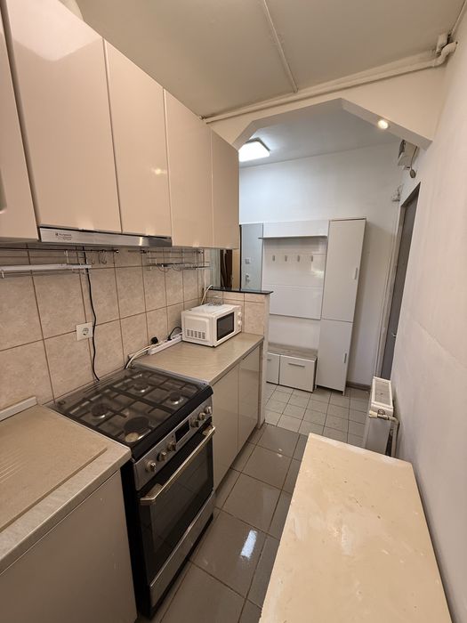 Inchiriez apartament cu 2 camere