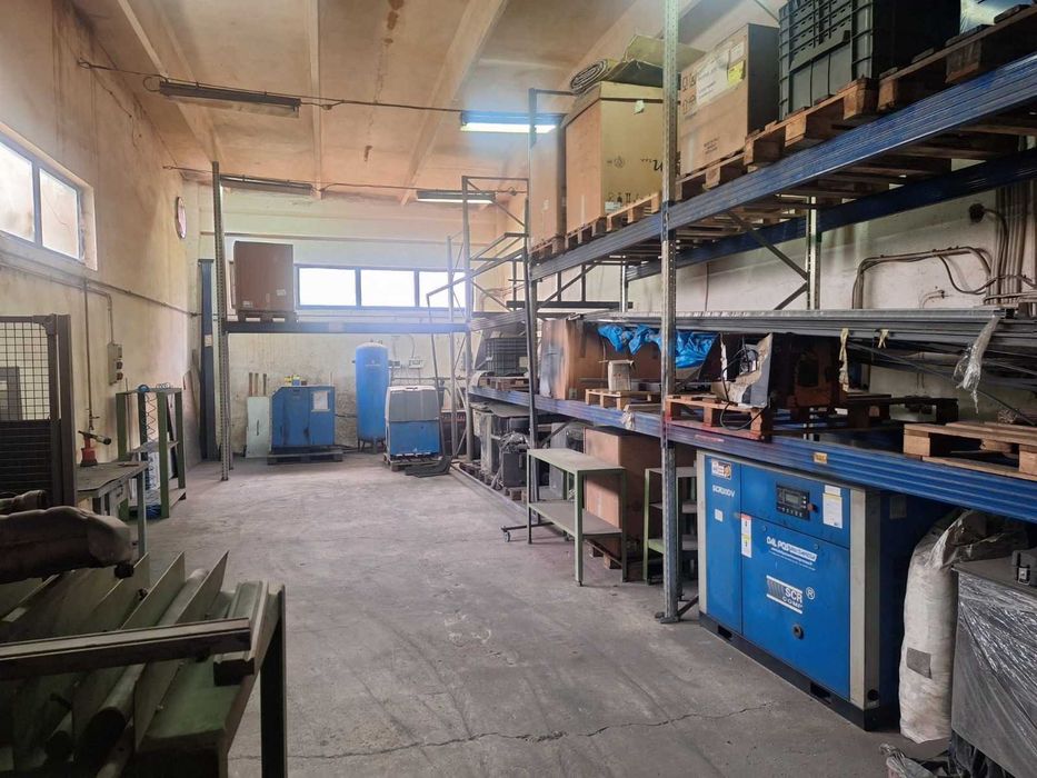 De vânzare societatea metalmecanica  in suprafata de 500mp aflata in chirie,situata in Aradul Nou