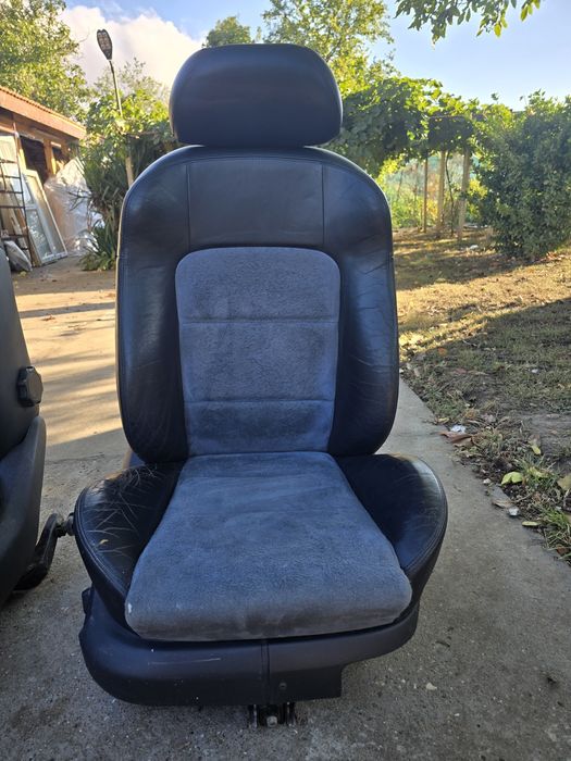 Предни ел. Седалки Сеат Леон