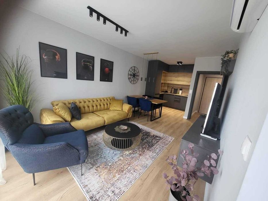 Дава се под наем Двустаен апартамент в Пловдив, Център - 68 кв.м за 500 € - Снимка #3