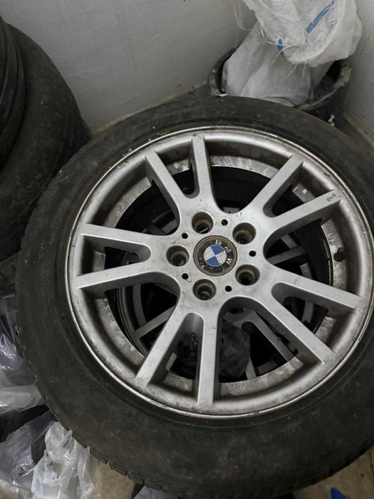 Vand jante aliaj R17 cu anvelope MS Pirelli