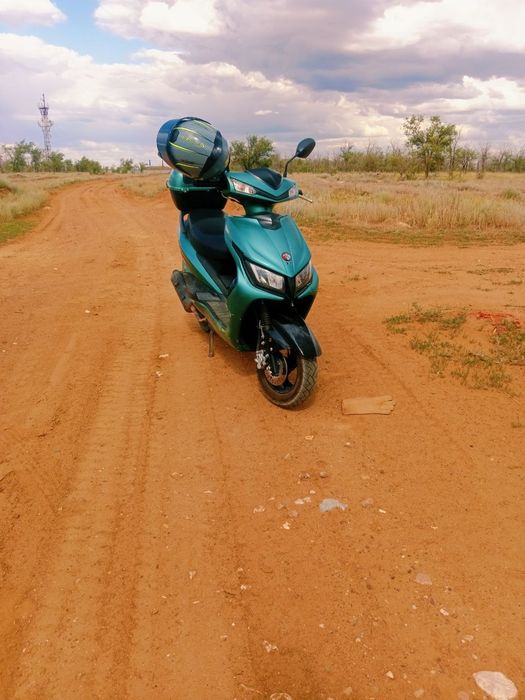 продам скутер м8