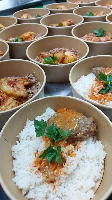 Комплексные обеды по 1800тг