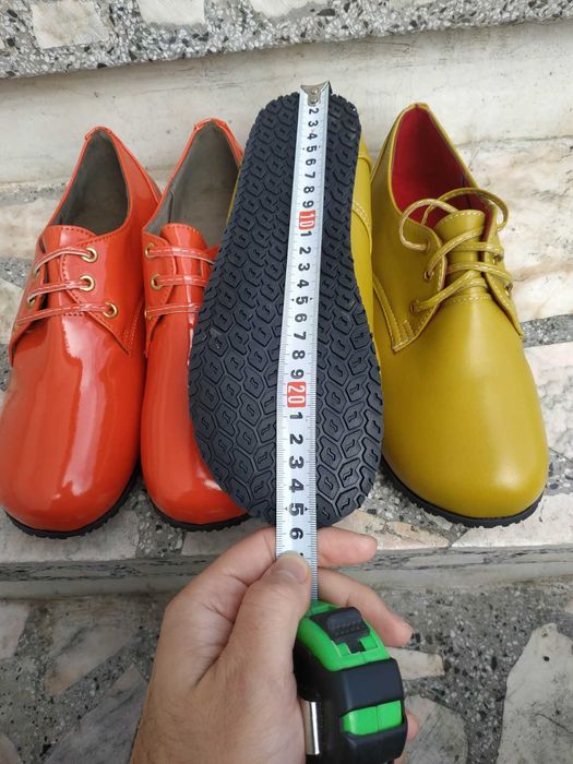 Нови дамски боси обувки