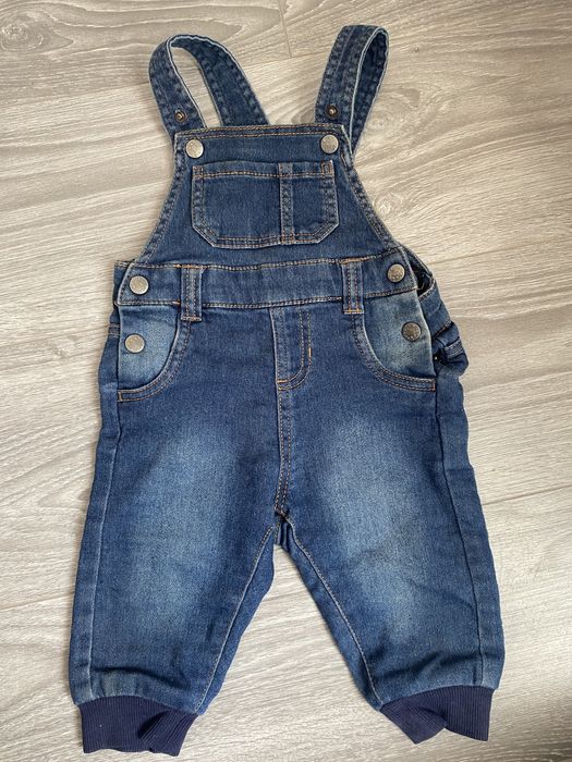 Продам пакет с вещами на девочку