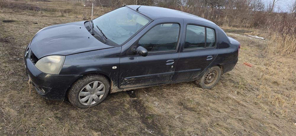 Dezmembrez Renault simbol de 15dci